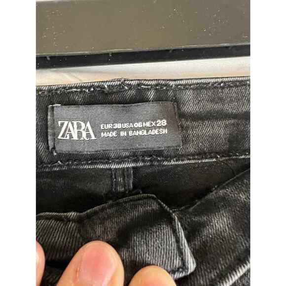 Womens Black Skinny Distressed Jeans Size 6 by Zara - Picture 4 of 5